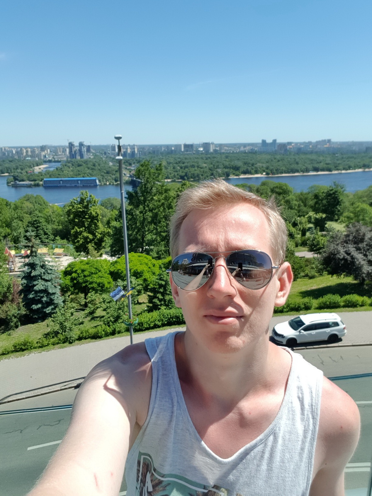
                                        Координаты: ≈ <a href='https://maps.google.com/maps?ll=50.445833, 30.5675&q=50.445833, 30.5675&spn=0.5,0.5&t=h&hl=ua' target='_blank'>50.445833, 30.5675</a>.
                                        
                                        Дата: 27.05.2018 11:56
                                    